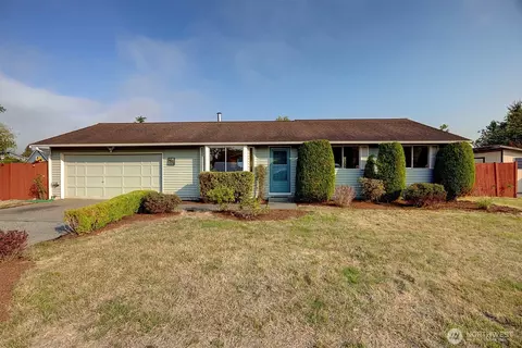 6423 68th St NE, Marysville, WA 98270