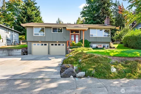 2218 Niagara Dr, Bellingham, WA 98229