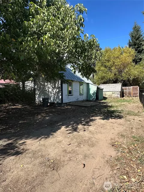 406 W First St, Cle Elum, WA 98922