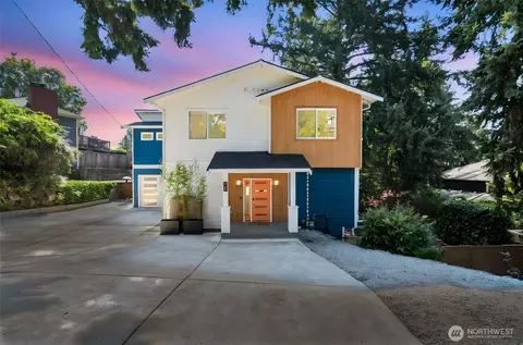 2561 NE 85th St, Seattle, WA 98115