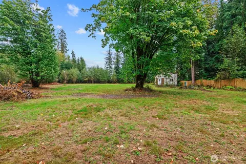 10327 174th Ave NE, Granite Falls, WA 98252