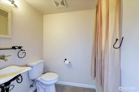 Bath - 34404 24th Ave E, Roy, WA 98580 photo 5 of 9