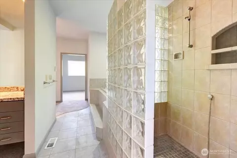 Bath - 34404 24th Ave E, Roy, WA 98580 photo 3 of 9