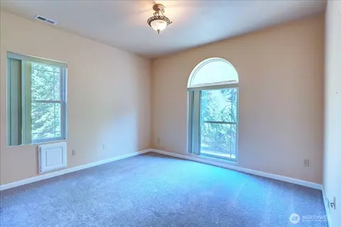 Bedroom - 34404 24th Ave E, Roy, WA 98580 photo 4 of 4