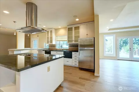 Kitchen - 34404 24th Ave E, Roy, WA 98580 photo 1 of 4