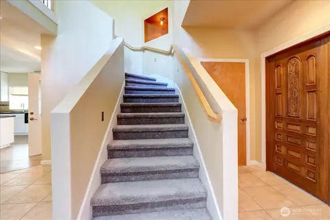 Entry Way - 34404 24th Ave E, Roy, WA 98580 photo 1 of 3