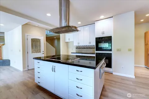 Kitchen - 34404 24th Ave E, Roy, WA 98580 photo 2 of 4