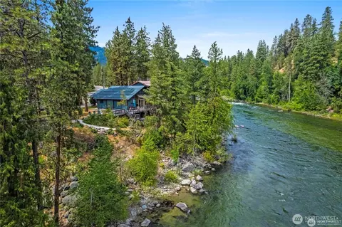11358 River Bend Dr, Leavenworth, WA 98826