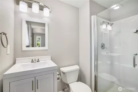 Bath - 205 187th St E, Spanaway, WA 98387 photo 1 of 3