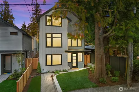 8312 28th Ave NE, Seattle, WA 98115