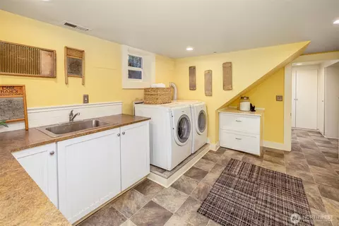 611 20th Ave E, Seattle, WA 98112 photo 23