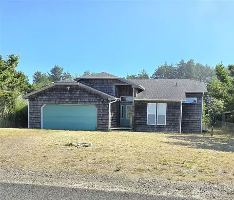 30100 H St, Ocean Park, WA 98640