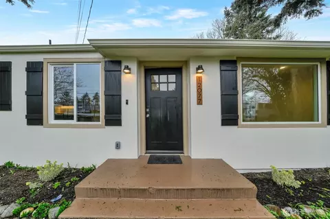 12077 75th Ave S, Seattle, WA 98178
