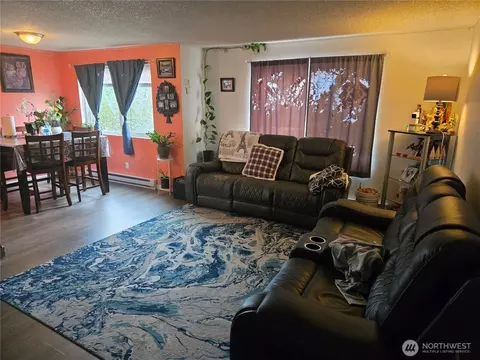 Living - 1413 E Marine View Dr, Everett, WA 98201 photo 5 of 5