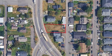 1409 E Marine View Dr, Everett, WA 98201 photo 4