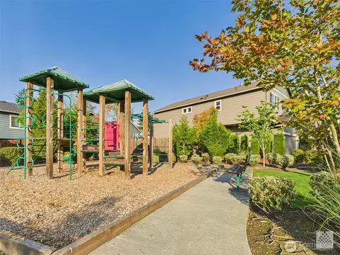 Exterior - 3625 202nd Pl SE, Bothell, WA 98012 photo 5 of 5