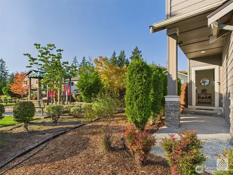 Exterior - 3625 202nd Pl SE, Bothell, WA 98012 photo 2 of 5