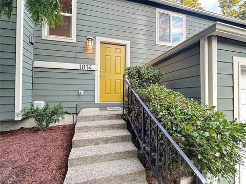 1814 Monterey Ave NE, Renton, WA 98056