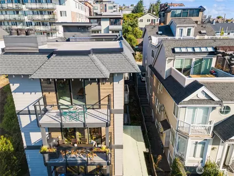 510 Ward St #401, Seattle, WA 98109
