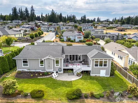 4301 Cherry Ln, Anacortes, WA 98221
