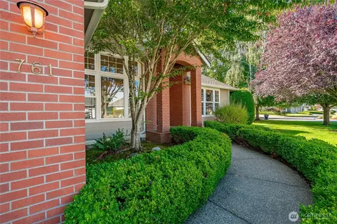 761 Sunrise Dr, Lynden, WA 98264