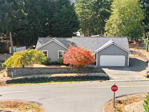 7104 SE Kansas St, Port Orchard, WA 98366