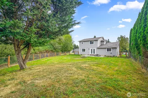 Exterior - 709 E 3rd St, Nooksack, WA 98276 photo 5 of 7