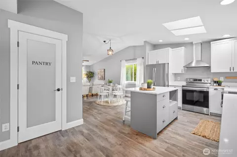 Entry Way - 709 E 3rd St, Nooksack, WA 98276 photo 1 of 1