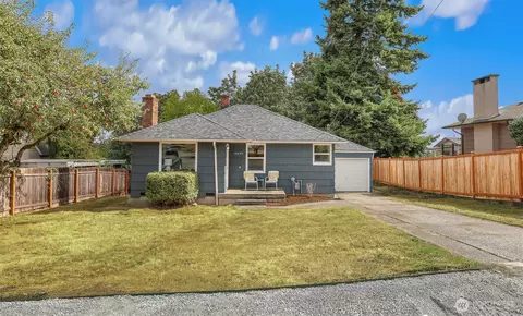 12042 26th Ave S, Seattle, WA 98168