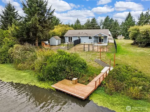 128 Point Brown Ave SE, Ocean Shores, WA 98569