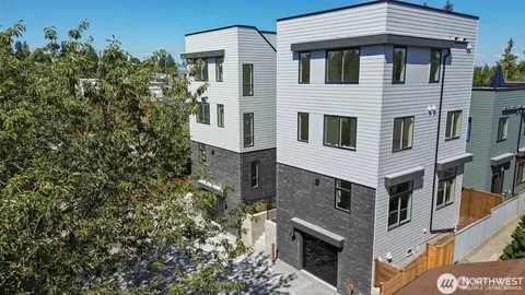 7739 15th Ave NE #C, Seattle, WA 98115