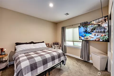 Bedroom - 290 Choice Loop, Sequim, WA 98382 photo 1 of 5