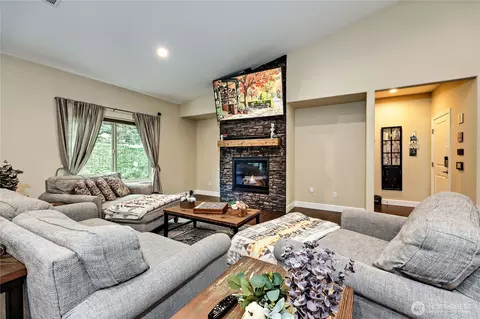 Living - 290 Choice Loop, Sequim, WA 98382 photo 2 of 3
