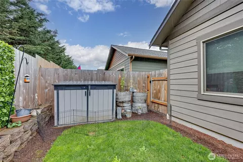 Exterior - 290 Choice Loop, Sequim, WA 98382 photo 8 of 9