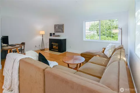 13629 26th Pl W #A-103, Lynnwood, WA 98087