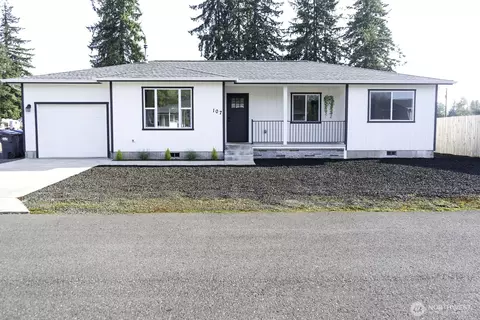 107 Cascade Ct, Elma, WA 98541