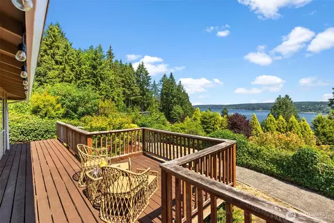 1128 143rd St NW, Gig Harbor, WA 98332