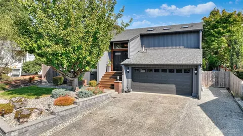 17504 160th Ave SE, Renton, WA 98058