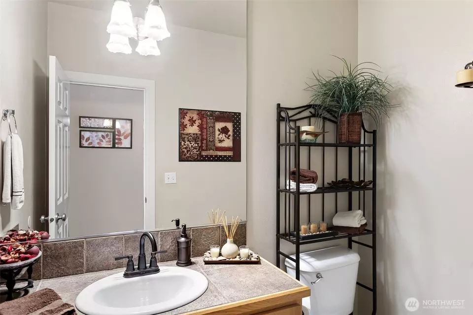 Bath - 2256 SE Bandera Ct, Port Orchard, WA 98367 photo 1 of 3