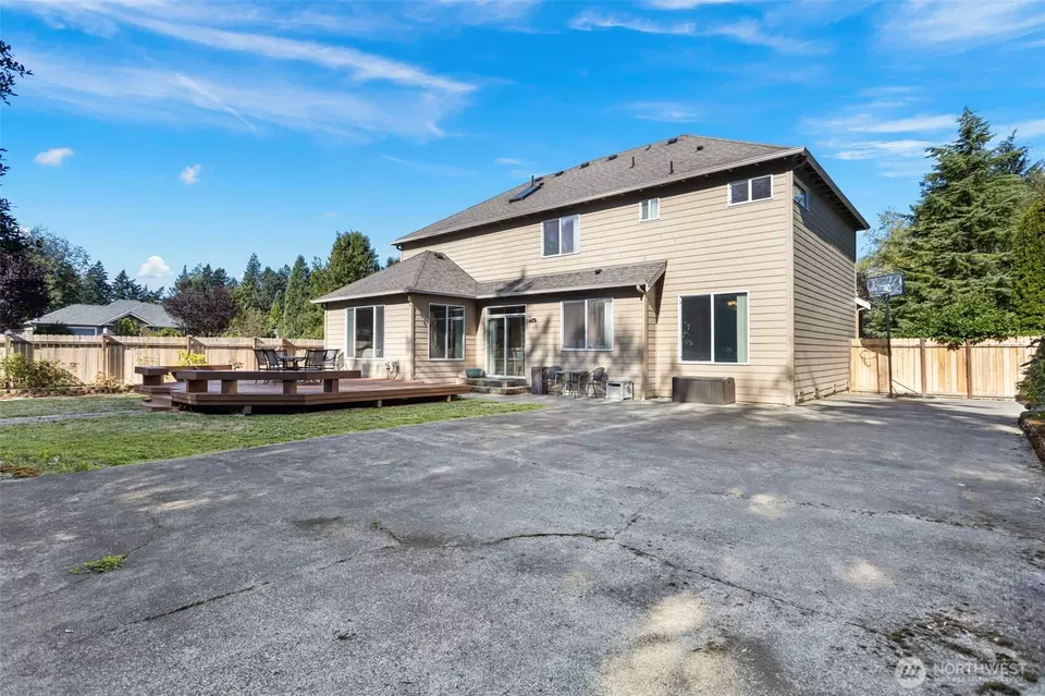Exterior - 2256 SE Bandera Ct, Port Orchard, WA 98367 photo 4 of 5