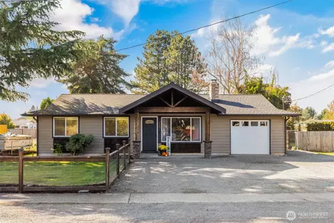225 N Sergeant St, Buckley, WA 98321