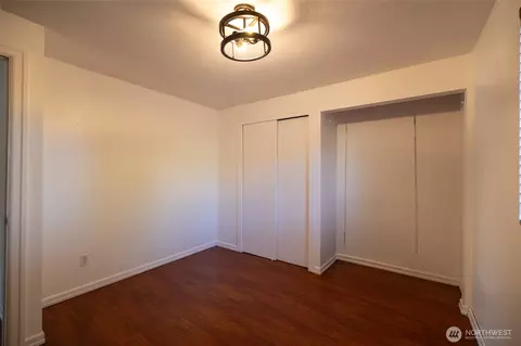 Bedroom - 121 Cabe Rd, Chehalis, WA 98532 photo 4 of 6