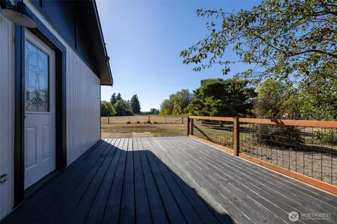 Exterior - 121 Cabe Rd, Chehalis, WA 98532 photo 6 of 8