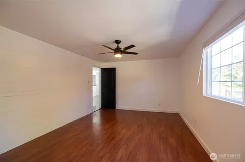 Bedroom - 121 Cabe Rd, Chehalis, WA 98532 photo 1 of 6