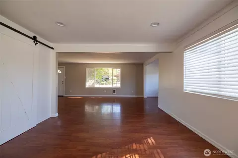 Living - 121 Cabe Rd, Chehalis, WA 98532 photo 1 of 3