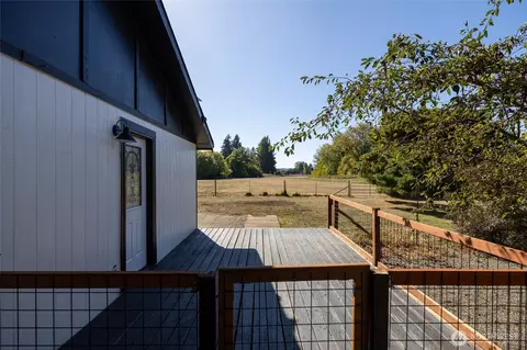 Exterior - 121 Cabe Rd, Chehalis, WA 98532 photo 5 of 8
