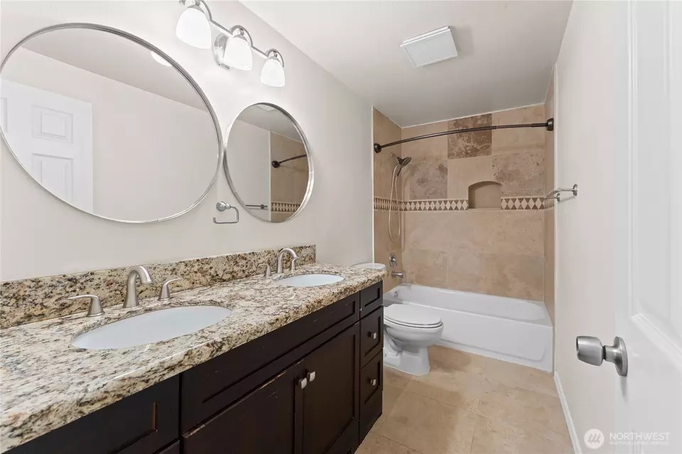 Bath - 10214 13th Avenue Ct E #F, Tacoma, WA 98445 photo 1 of 1