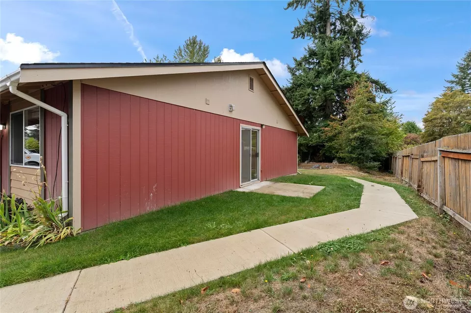 Exterior - 10214 13th Avenue Ct E #F, Tacoma, WA 98445 photo 1 of 4