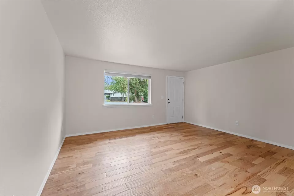 Living - 10214 13th Avenue Ct E #F, Tacoma, WA 98445 photo 1 of 4