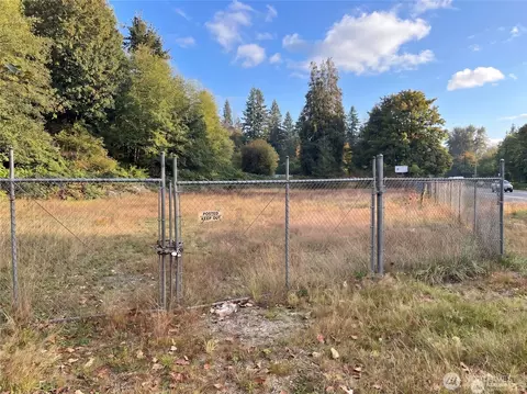 20045 Renton Maple Valley Hwy SE, Maple Valley, WA 98038